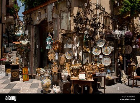 Sicily antique boutiques